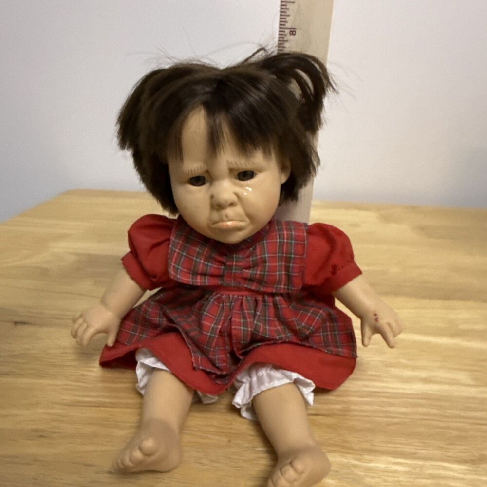 Vtg Gi Go Expressions Baby Dolls Sad Face Bean Bag Red Dress Brunette Girl - Picture 6 of 7